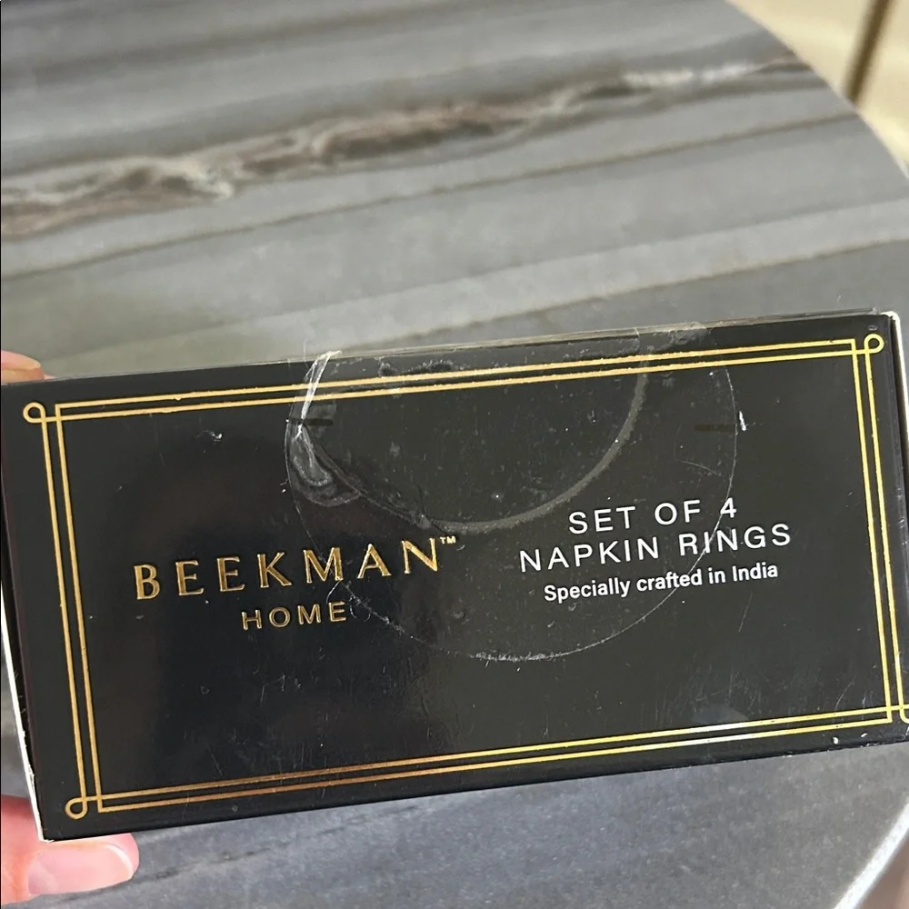 Beekman Home set of 4 napkin rings brand new!